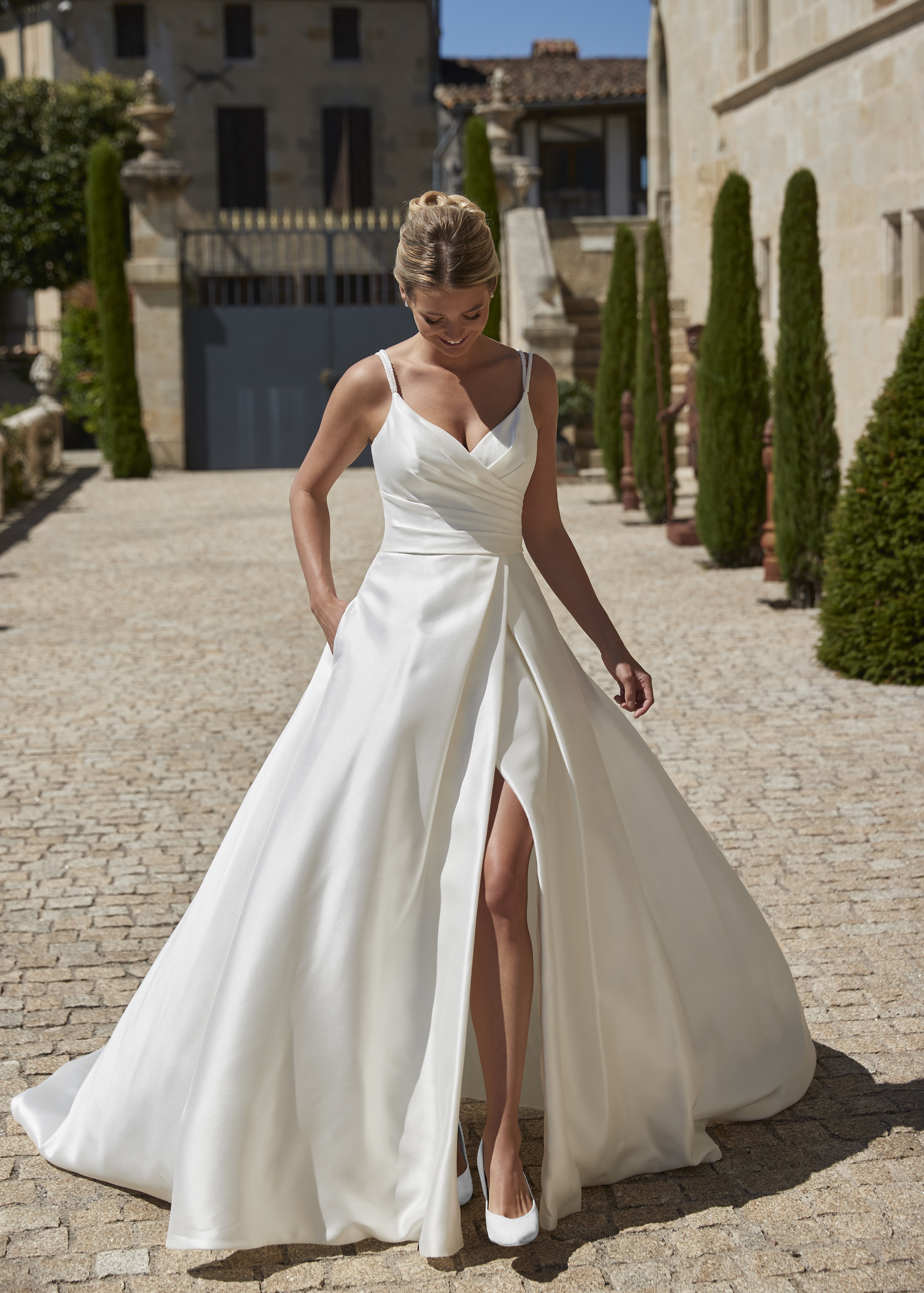 ARABELLA by Romantica Wedding Dress - Romantica of Devon